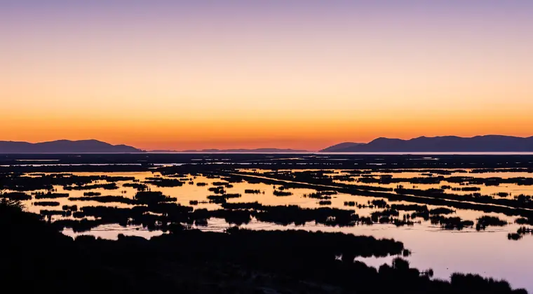 Amanecer en el lago Titicaca, Puno, Perú, Peru