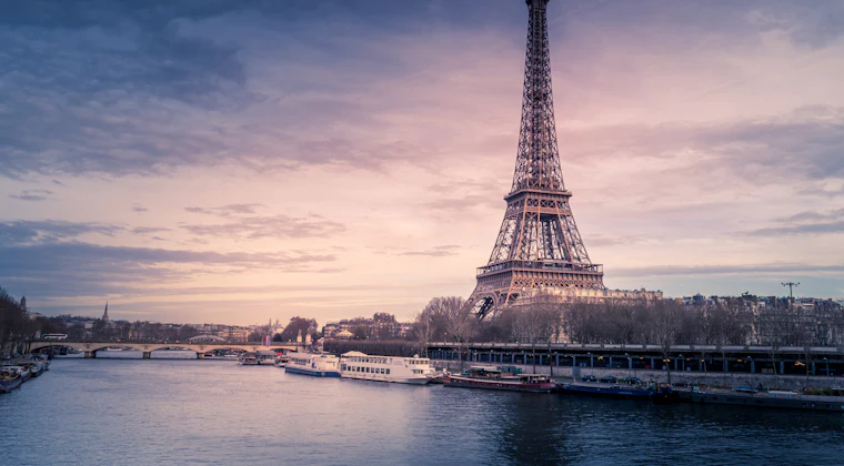 Eiffel Tower in Paris at dusk